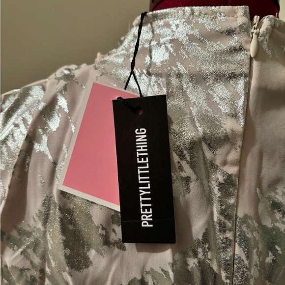 LRG - NWT Pretty Little Thing Midi - Picture 5 of 5